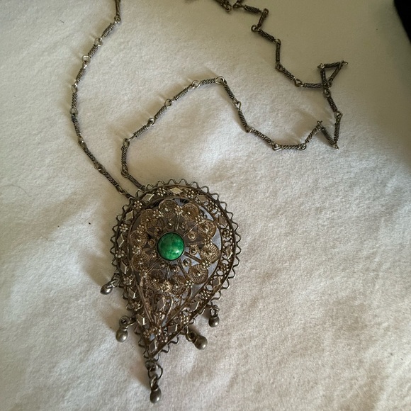 Vintage silver ornate necklace/ brooch - Picture 6 of 7